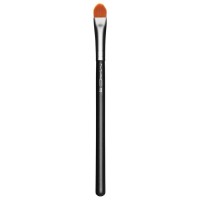 MAC 195 - New Concealer Brush
